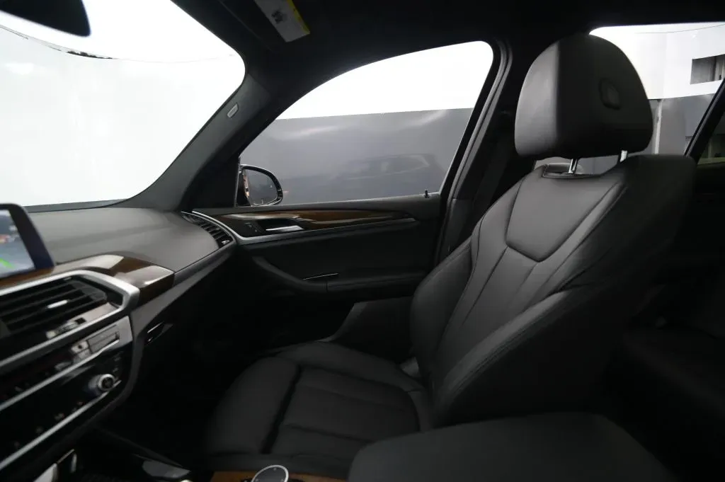 BMW X3 photo 30