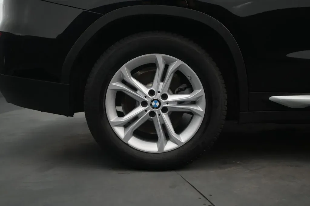BMW X3 photo 18