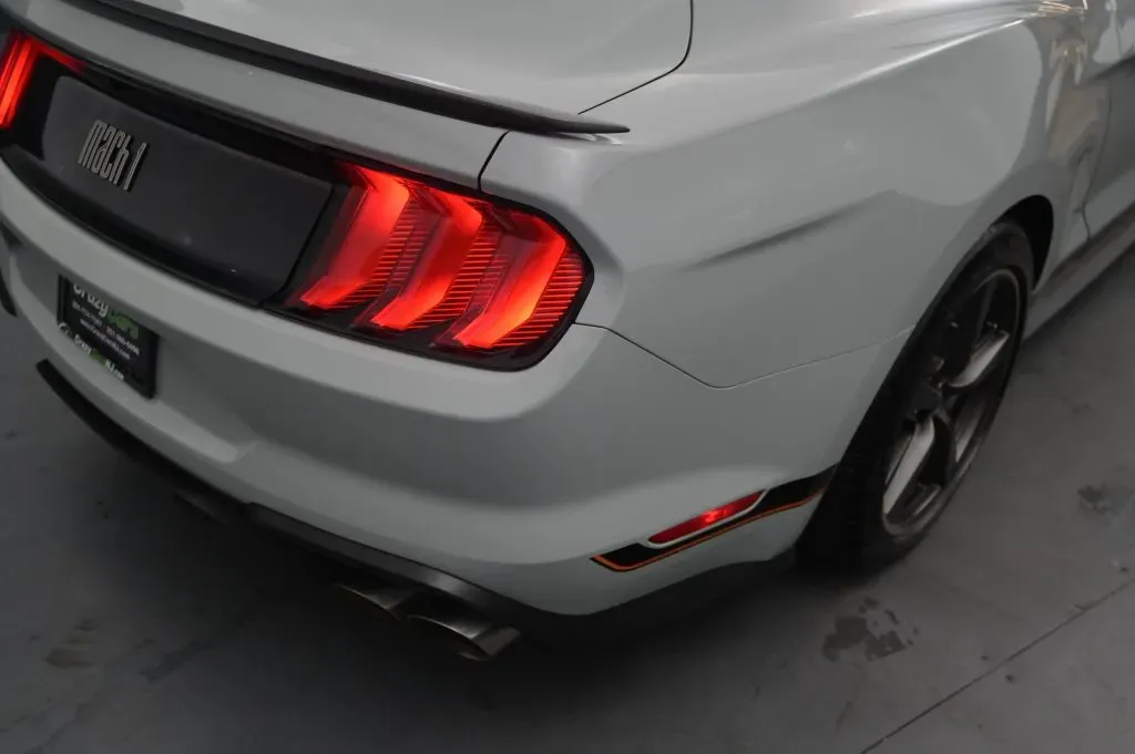 Ford Mustang photo 19