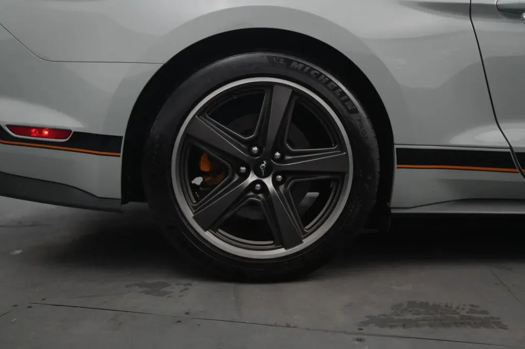 Ford Mustang photo 20