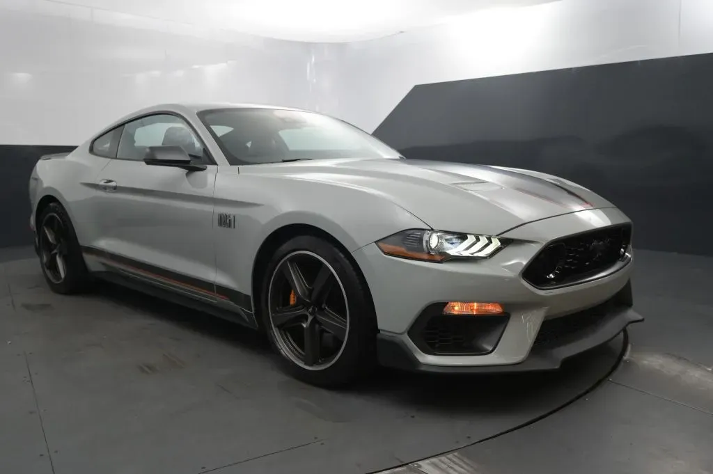 Ford Mustang photo 7