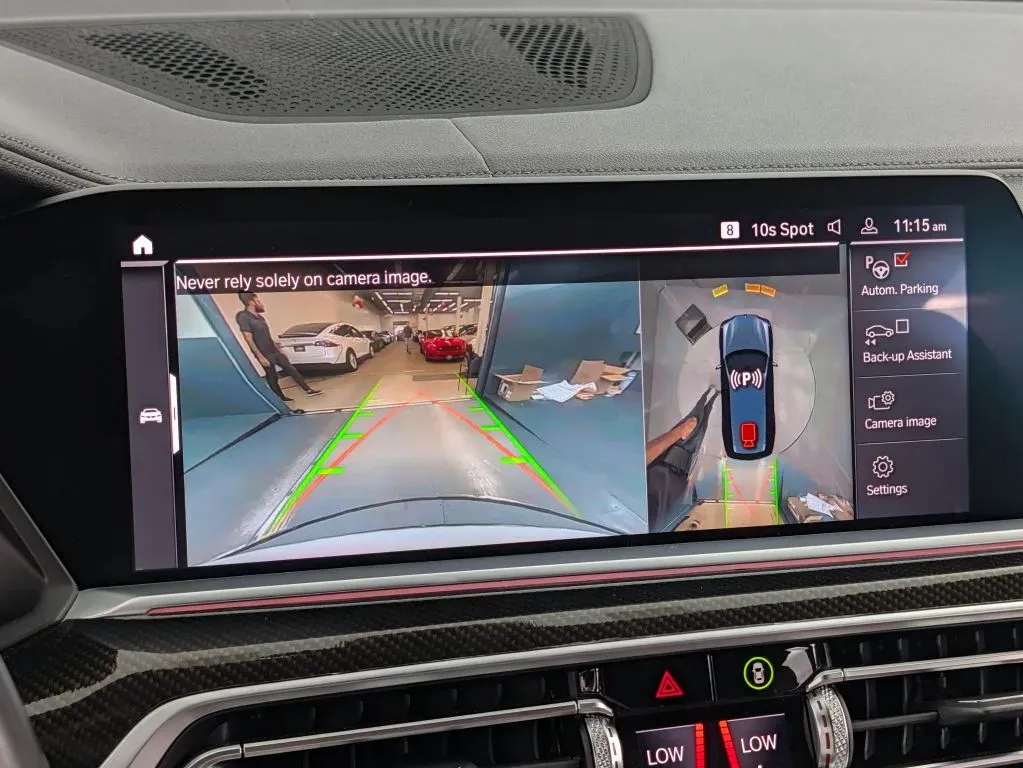 BMW X7 photo 30