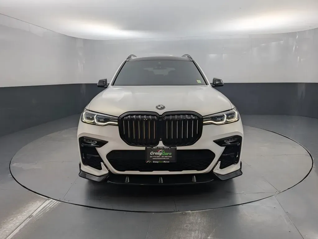 BMW X7 photo 8