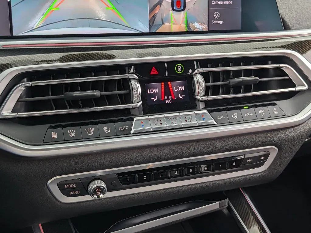 BMW X7 photo 32