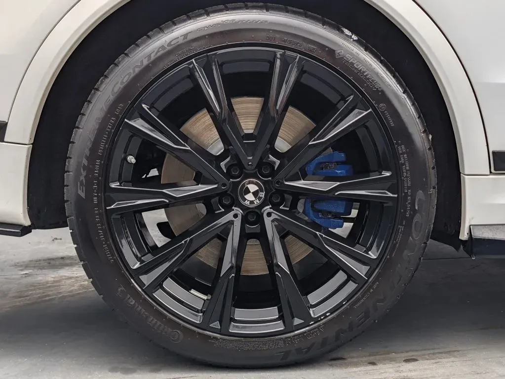 BMW X7 photo 18