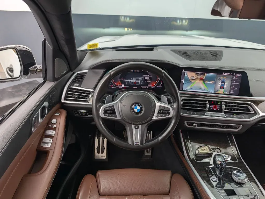 BMW X7 photo 44