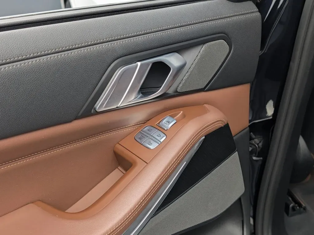 BMW X7 photo 54
