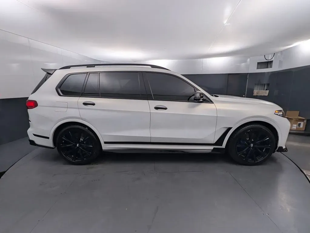 BMW X7 photo 6