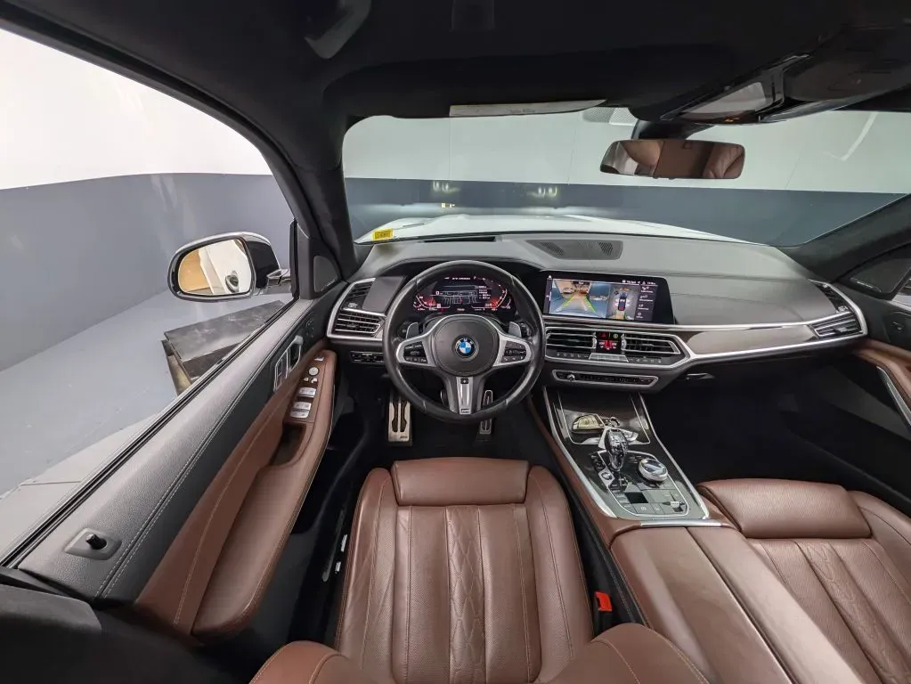 BMW X7 photo 43