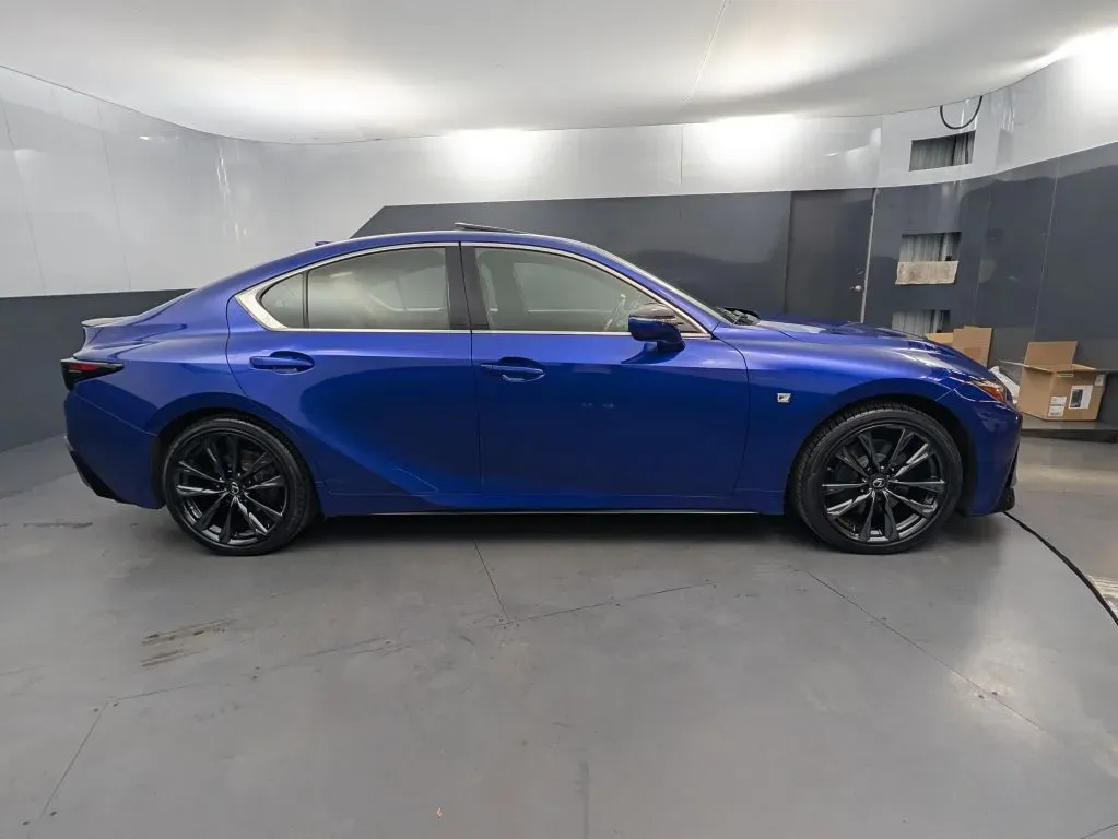 Lexus IS photo 6