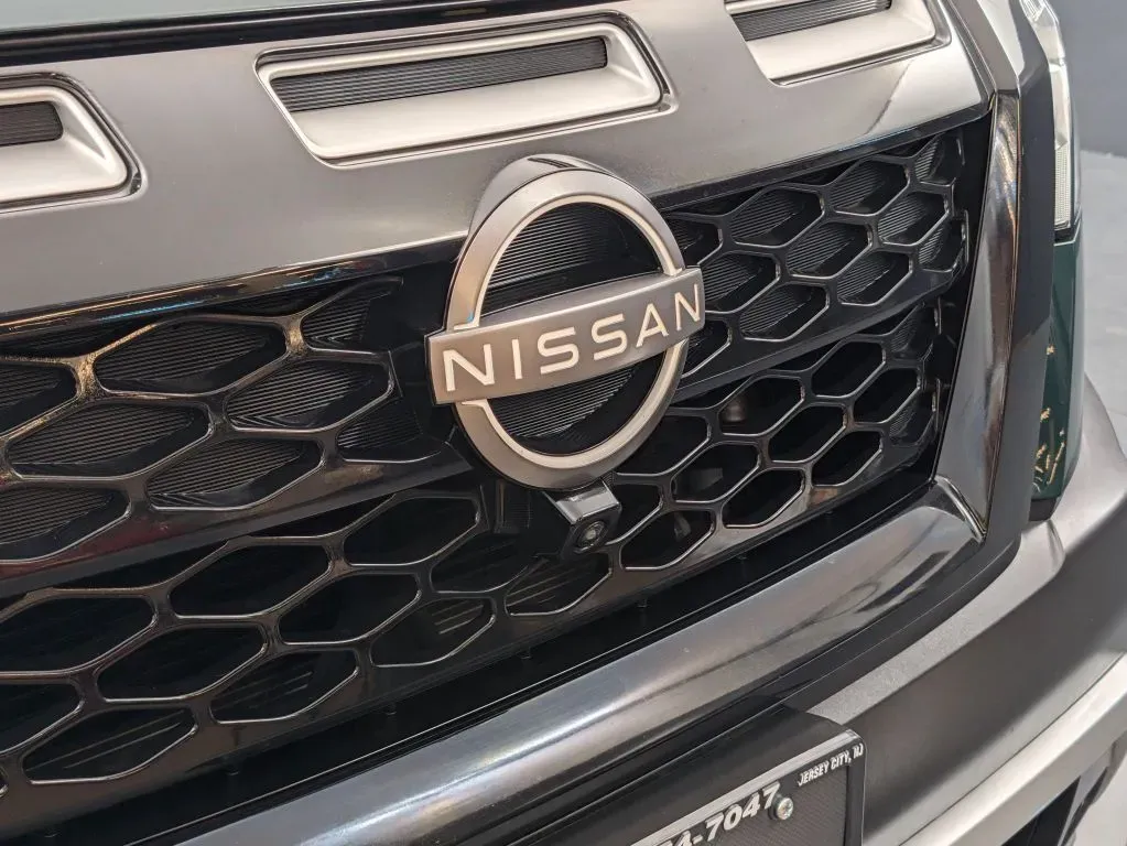 Nissan Pathfinder photo 9
