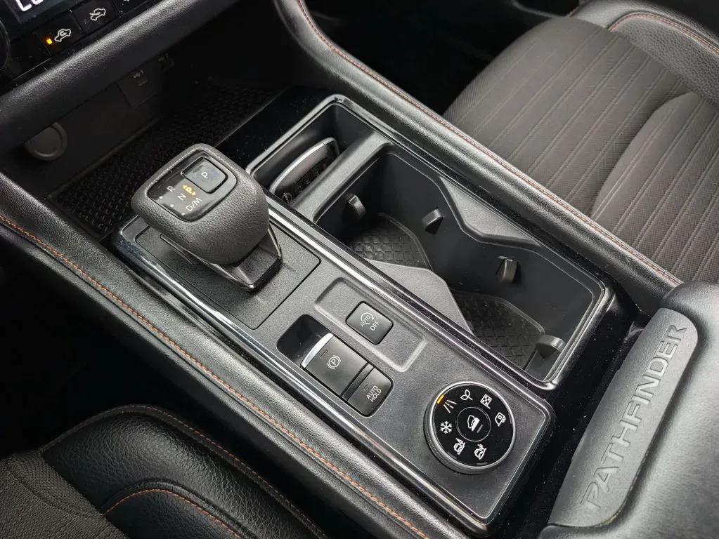 Nissan Pathfinder photo 32