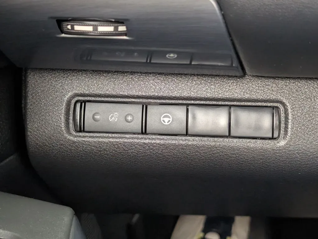 Nissan Pathfinder photo 28