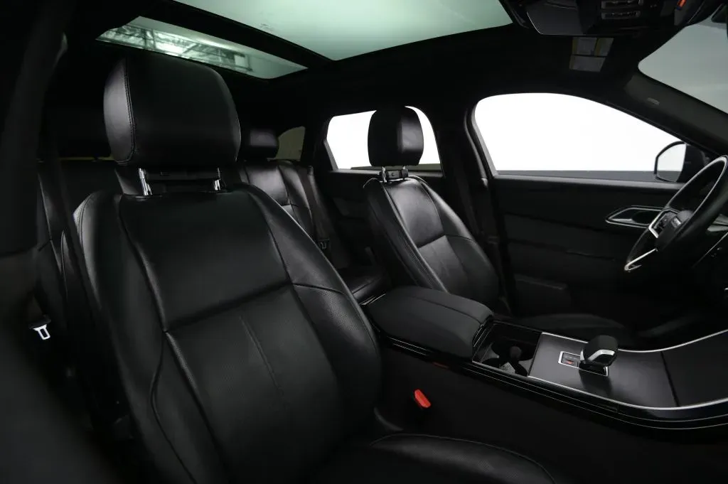 Land Rover Range Rover Velar photo 49