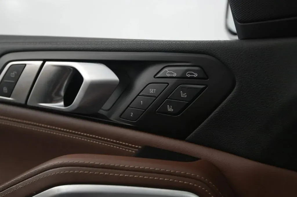 BMW X6 photo 31