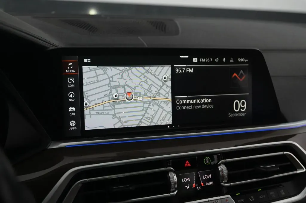 BMW X6 photo 25