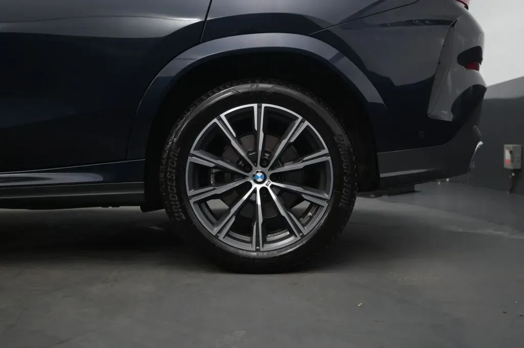 BMW X6 photo 14