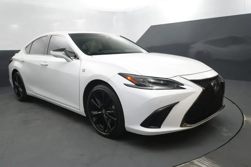 Lexus ES photo 7