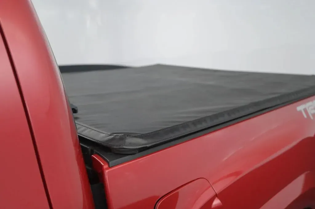 Toyota Tacoma photo 14