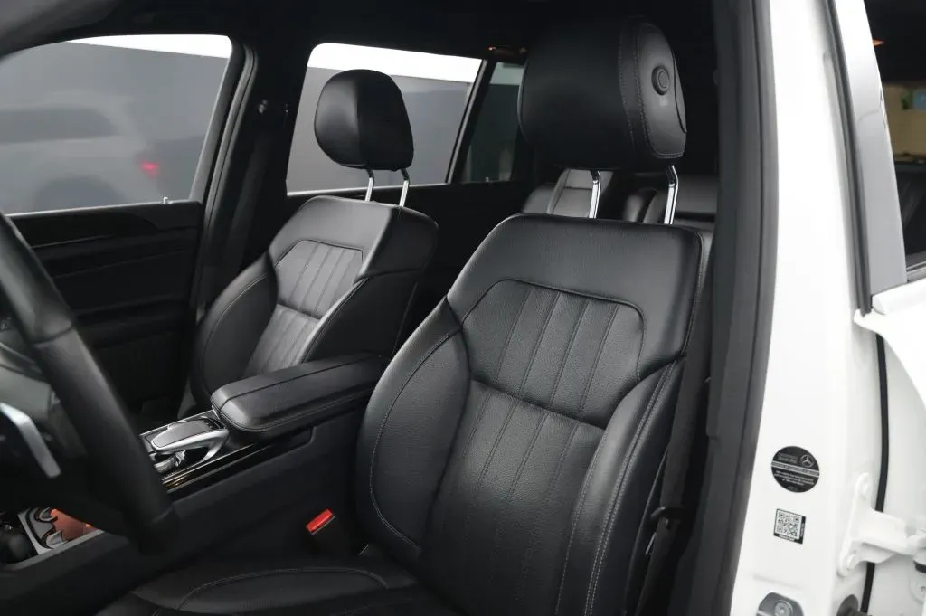 Mercedes-Benz GLS photo 41