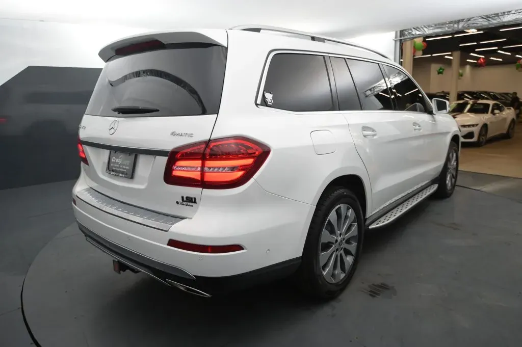 Mercedes-Benz GLS photo 5