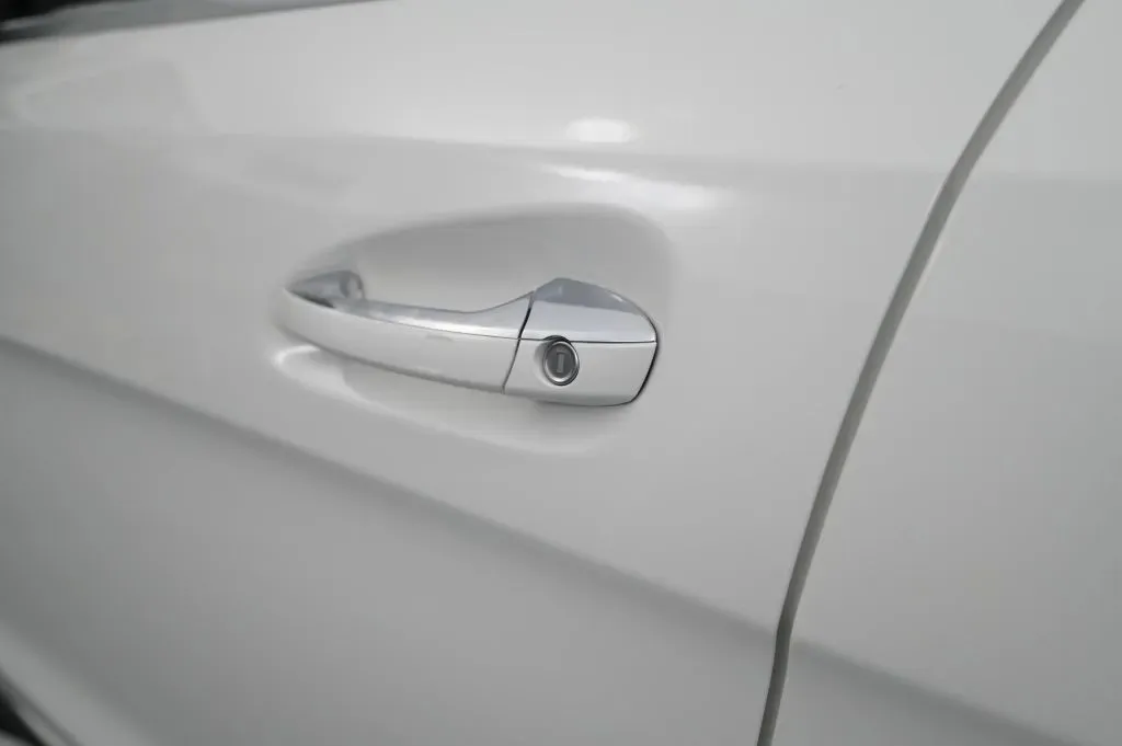 Mercedes-Benz GLS photo 13