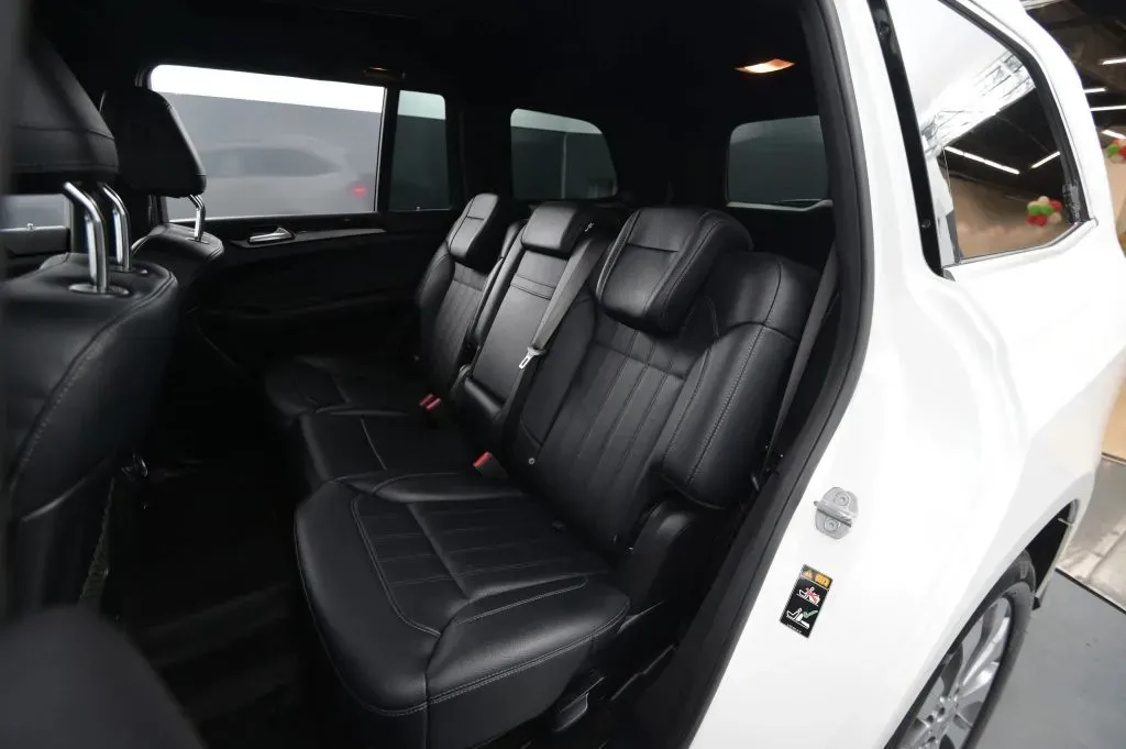 Mercedes-Benz GLS photo 45