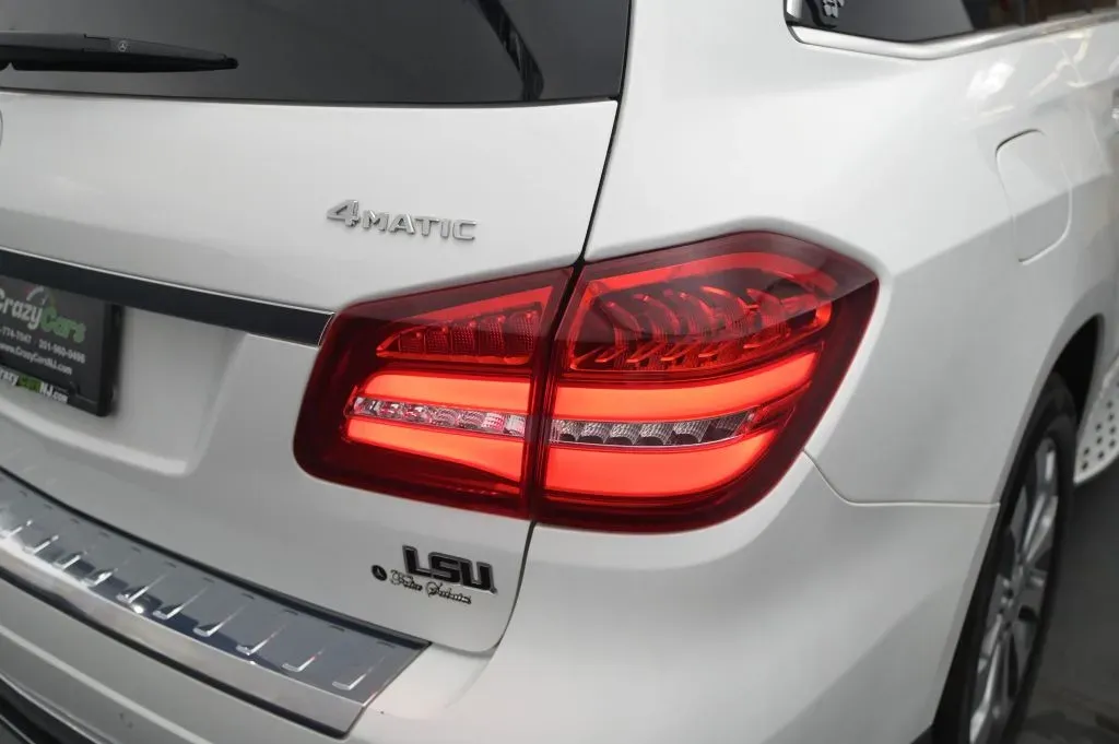 Mercedes-Benz GLS photo 16