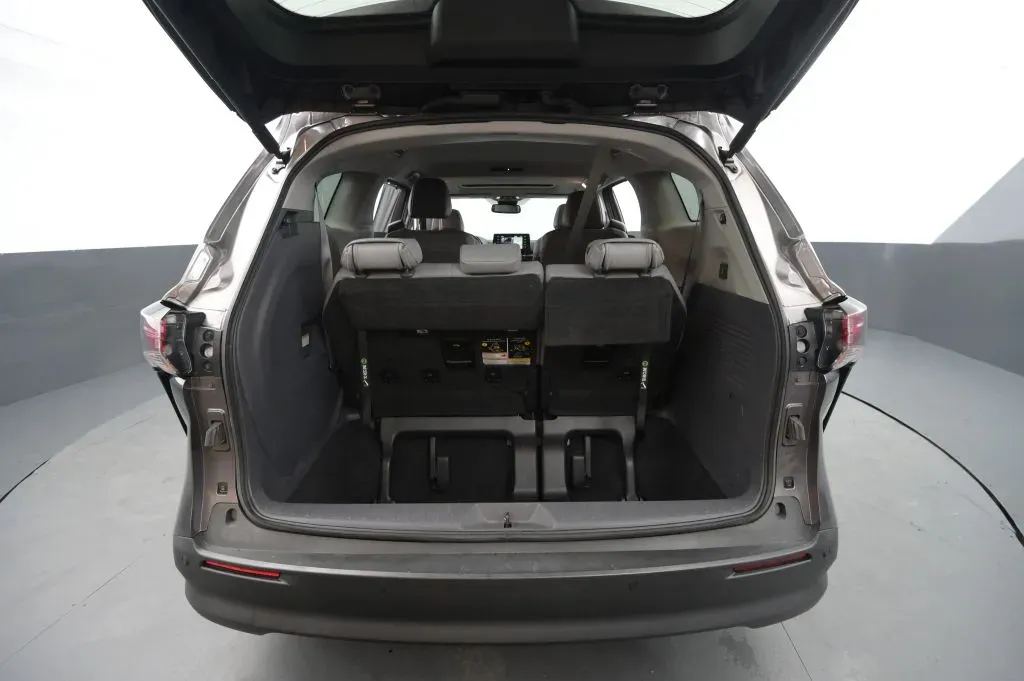 Toyota Sienna photo 48