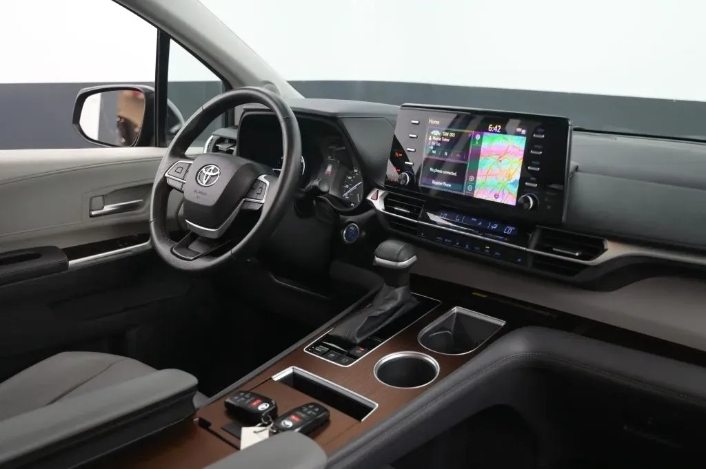 Toyota Sienna photo 50