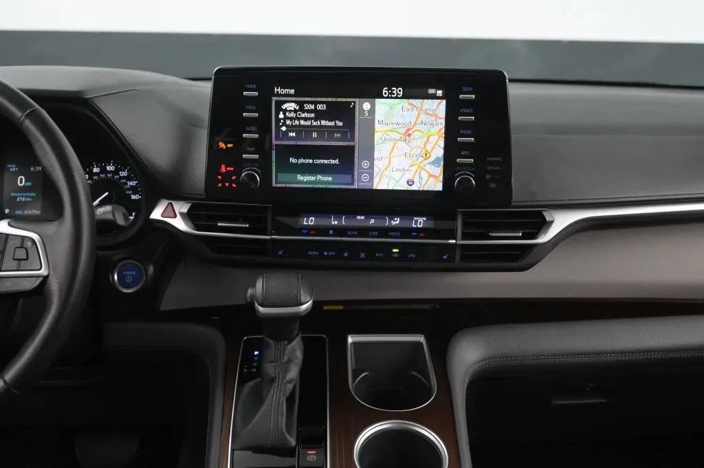Toyota Sienna photo 35
