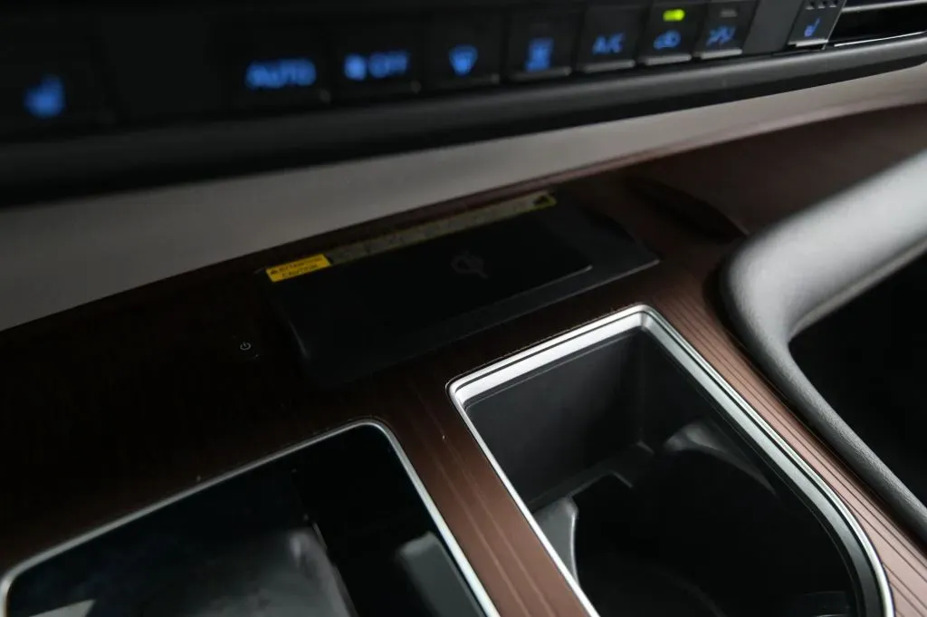 Toyota Sienna photo 28