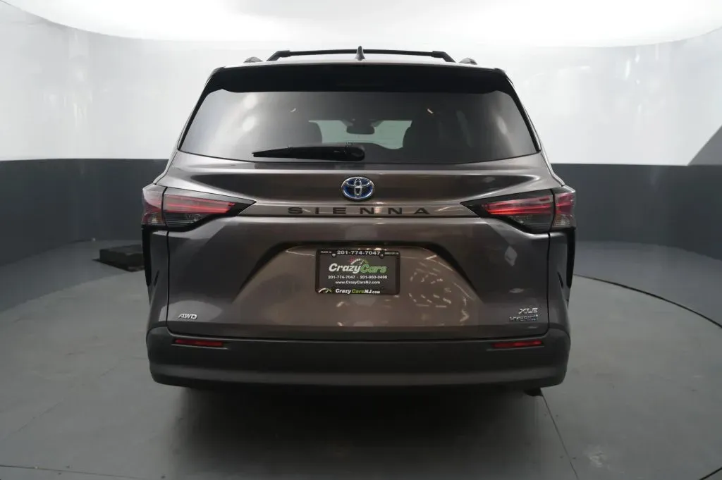 Toyota Sienna photo 4