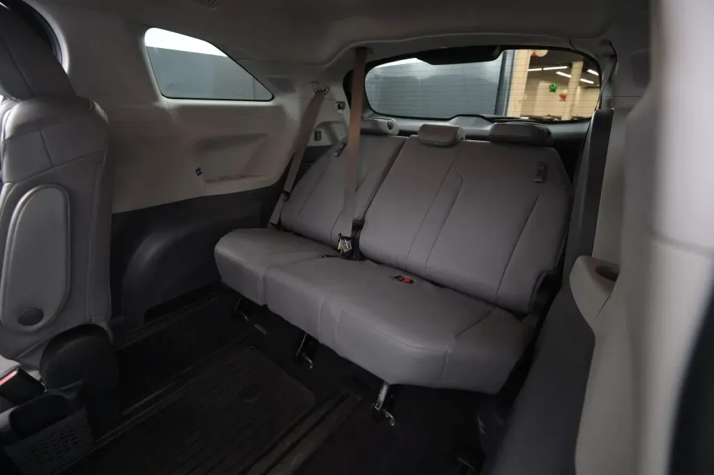 Toyota Sienna photo 47