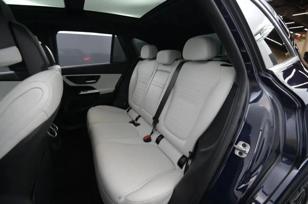 Mercedes-Benz GLC photo 48