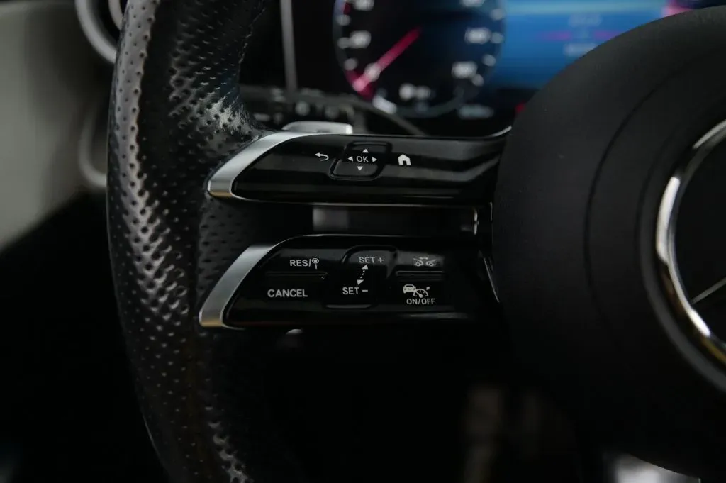 Mercedes-Benz GLC photo 26