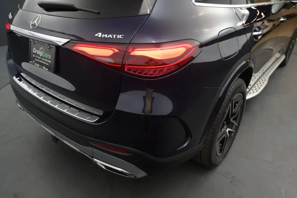 Mercedes-Benz GLC photo 18