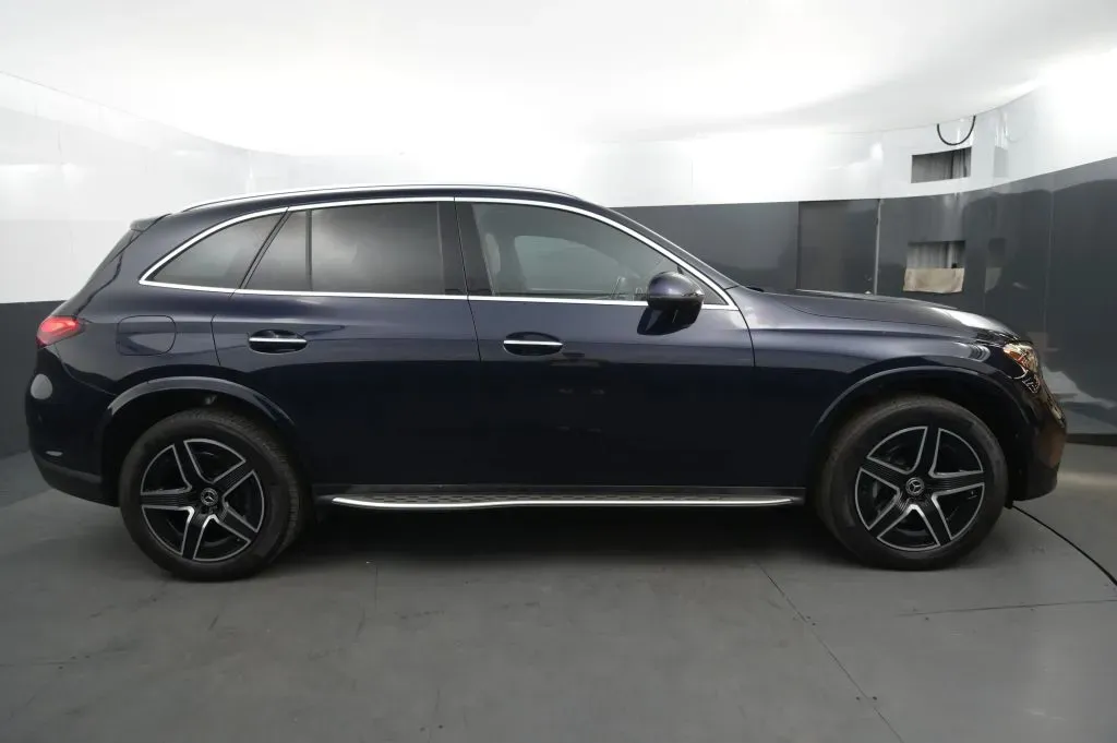 Mercedes-Benz GLC photo 6