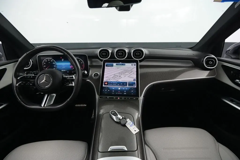 Mercedes-Benz GLC photo 35