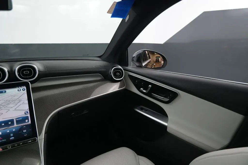 Mercedes-Benz GLC photo 37