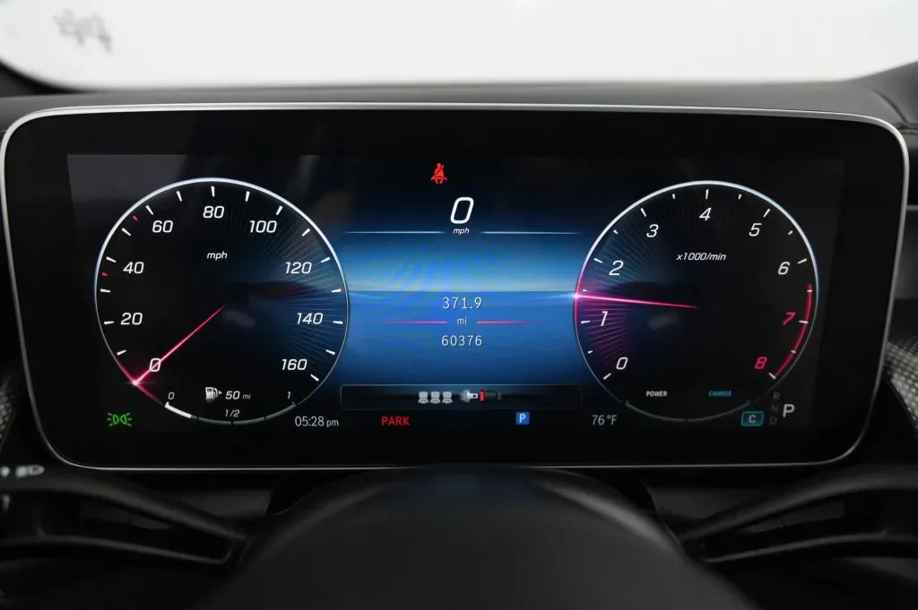 Mercedes-Benz GLC photo 25