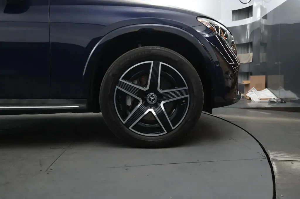 Mercedes-Benz GLC photo 20