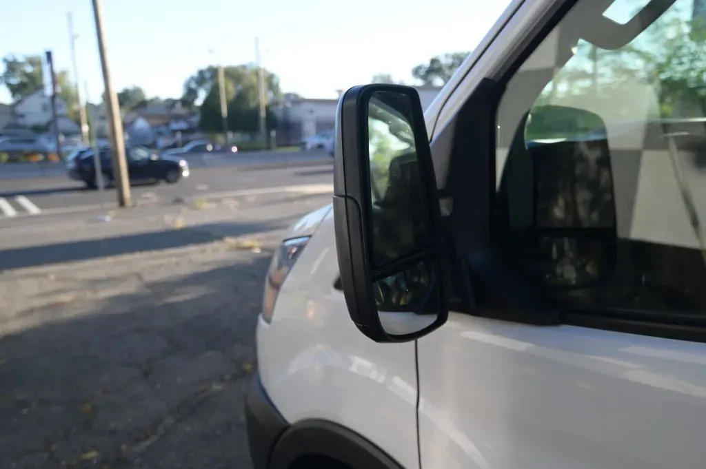 Ford Transit-350 photo 12
