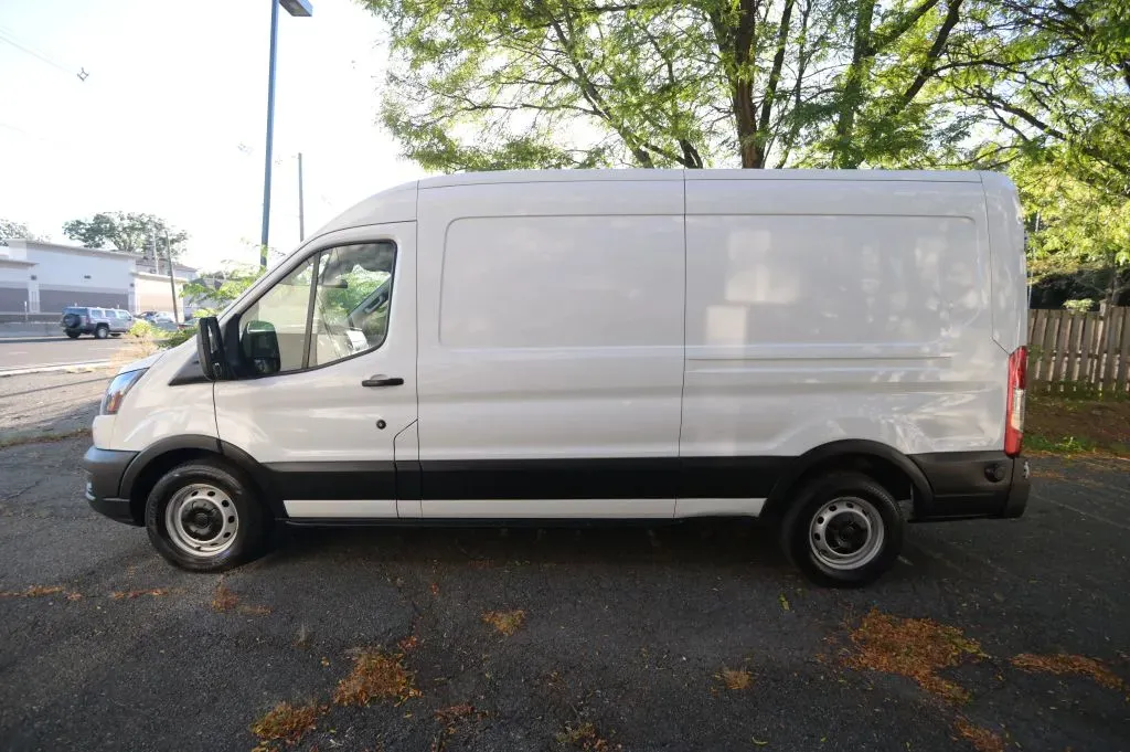 Ford Transit-350 photo 2