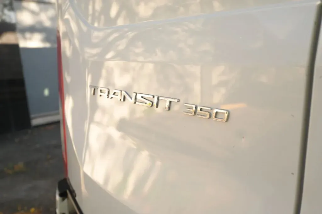 Ford Transit-350 photo 16
