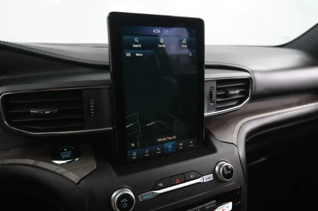 Ford Explorer photo 27