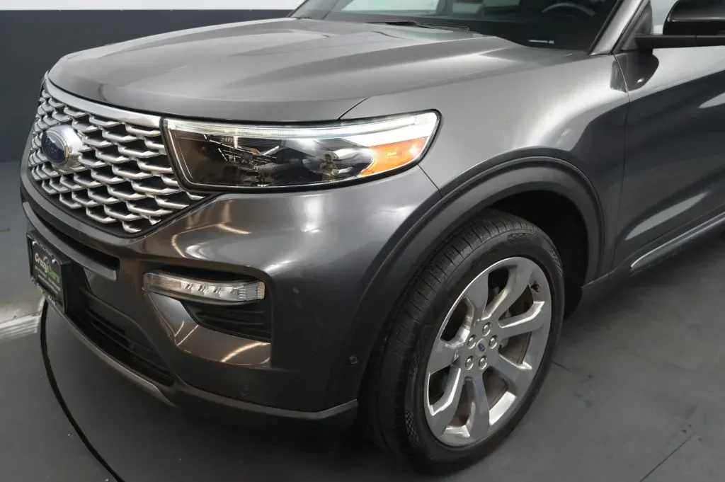 Ford Explorer photo 10