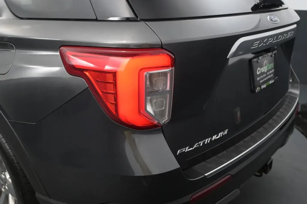 Ford Explorer photo 18