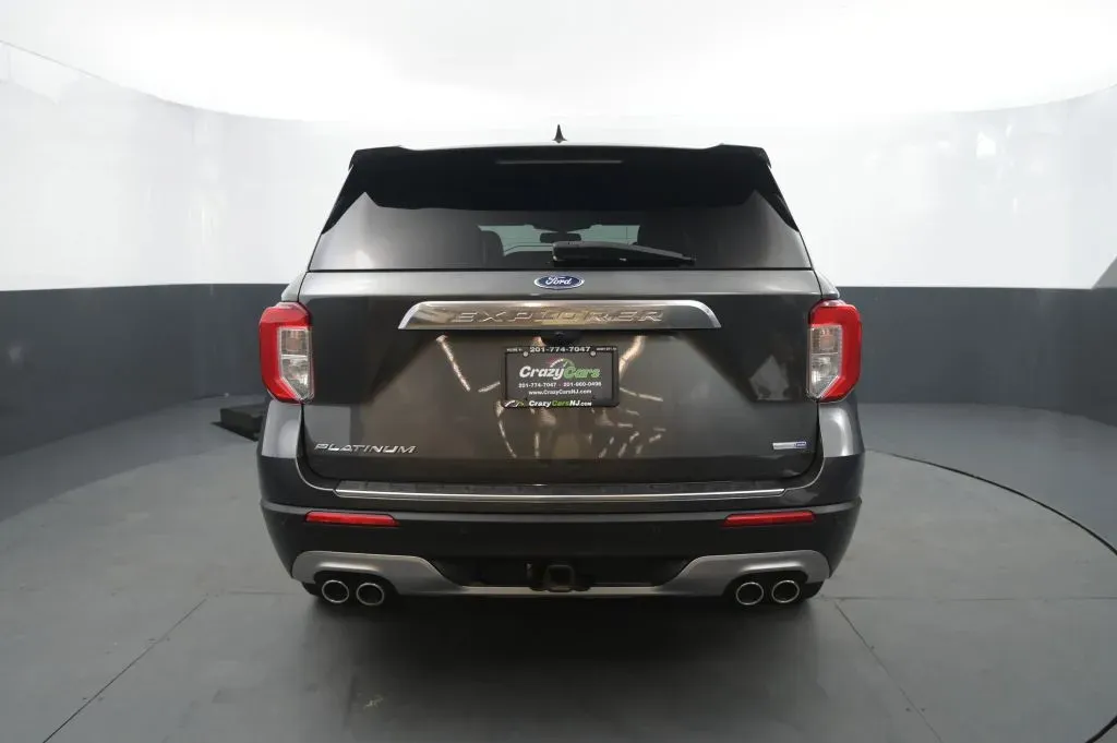 Ford Explorer photo 4