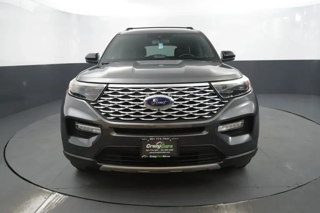 Ford Explorer photo 8